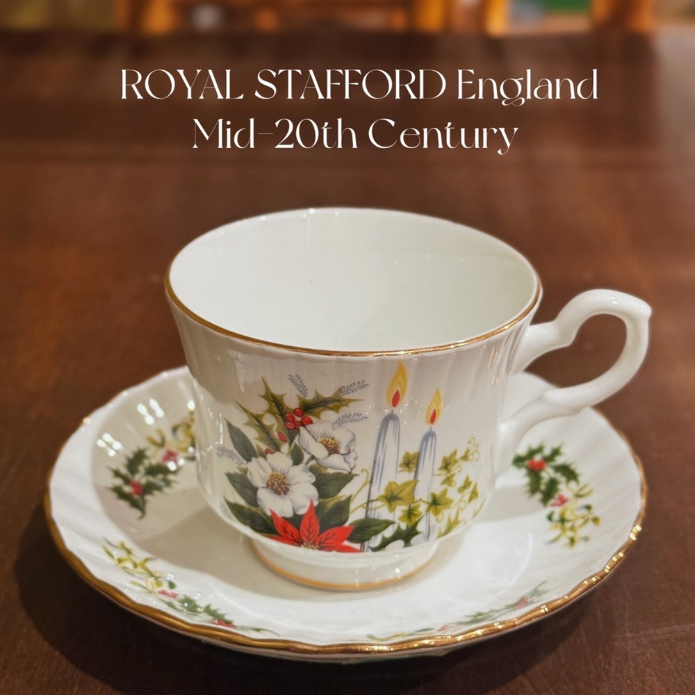 ROYAL STAFFORD England Vintage Christmas Bone China Teacup and Saucer Set